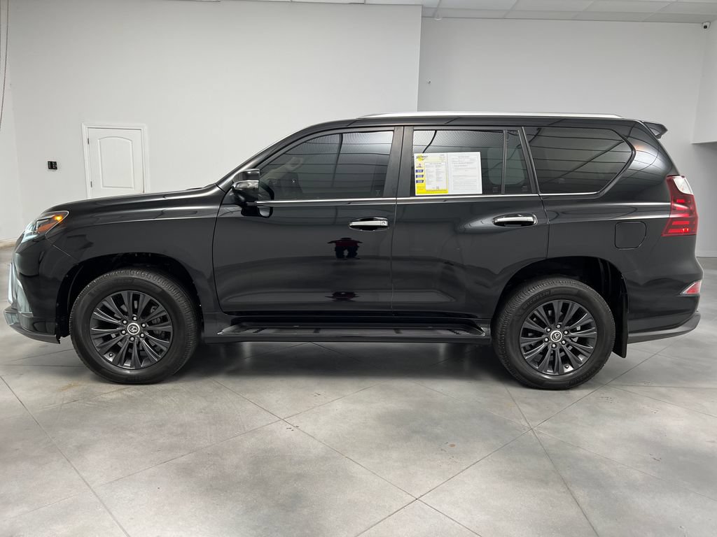 Used 2022 Lexus GX 460 Premium w/ Accessory Package AWD/4WD image 5
