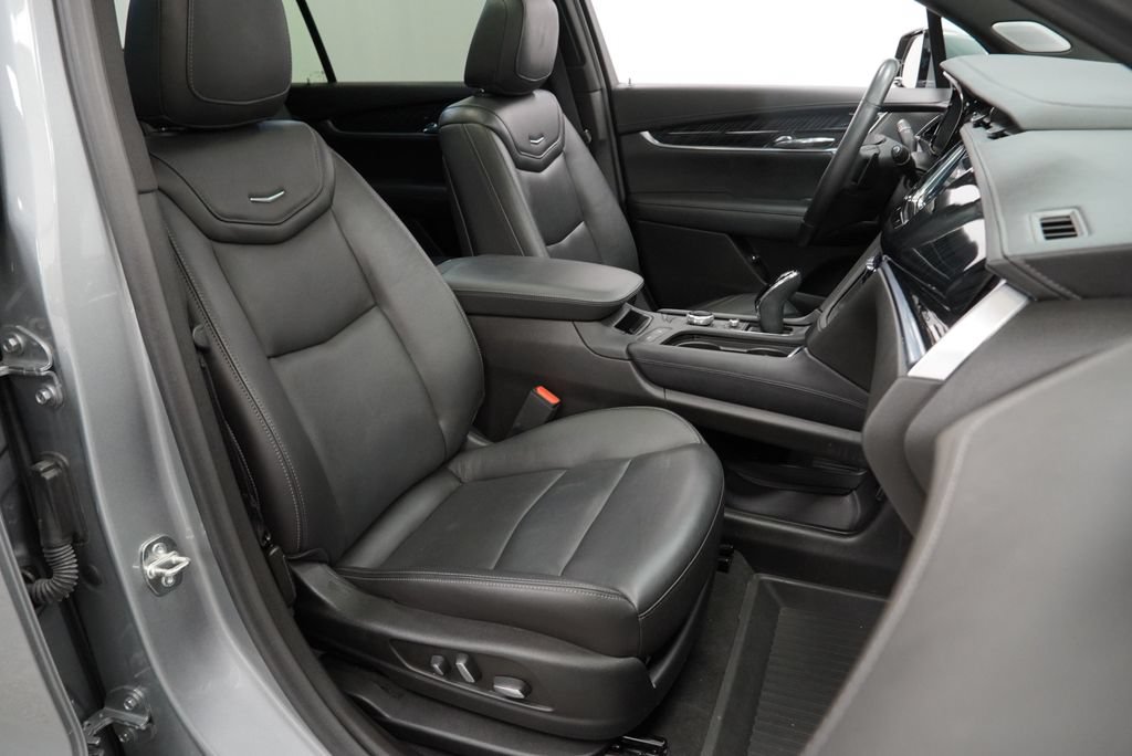 Certified 2023 Cadillac XT6 Premium Luxury AWD/4WD image 34