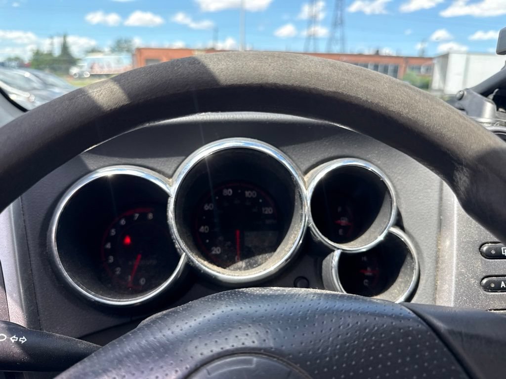 Used 2006 Toyota Matrix AWD image 9