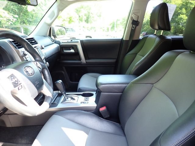 Used 2019 Toyota 4Runner SR5 Premium AWD/4WD image 10