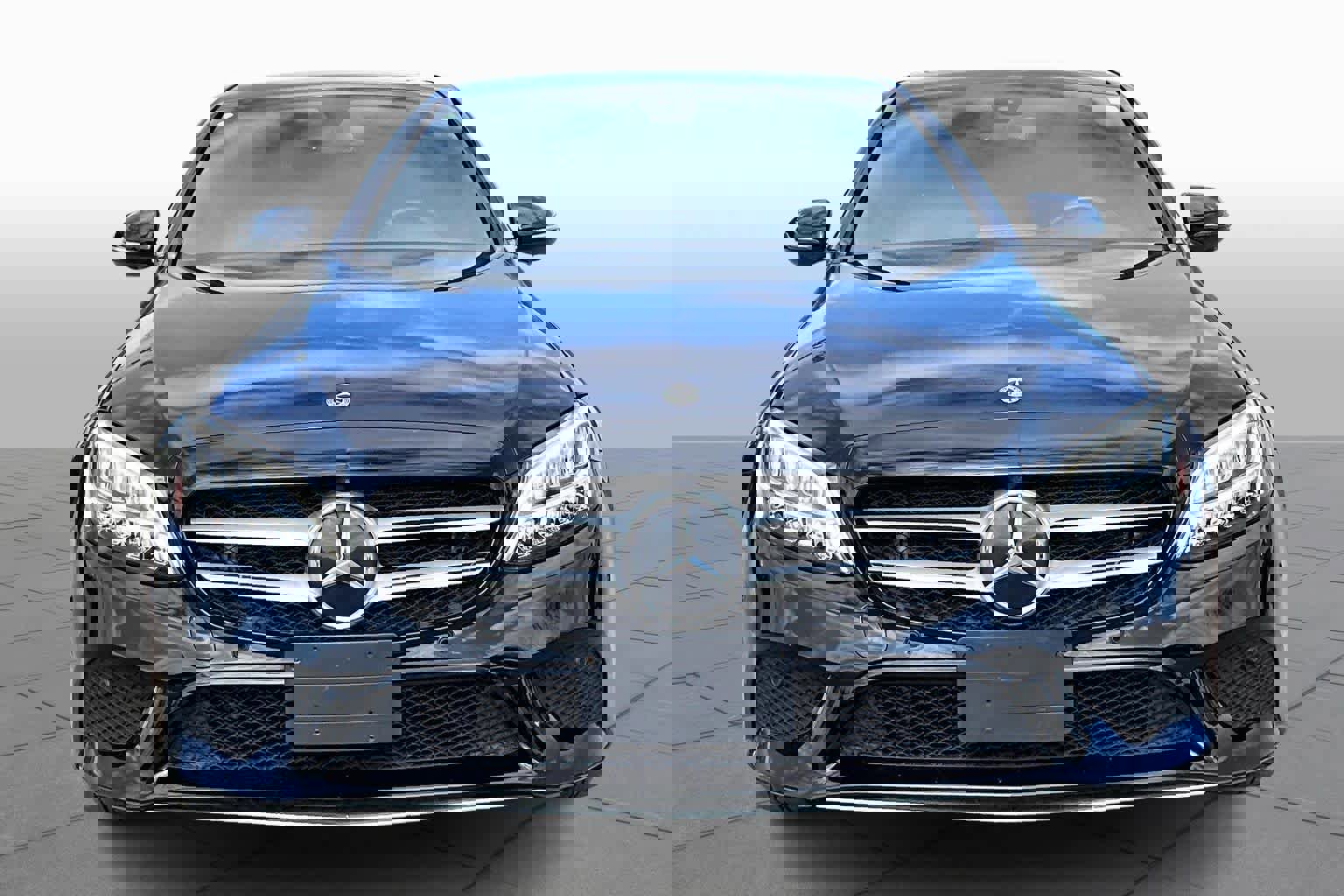 Used 2021 Mercedes-Benz C 300 Sedan image 4