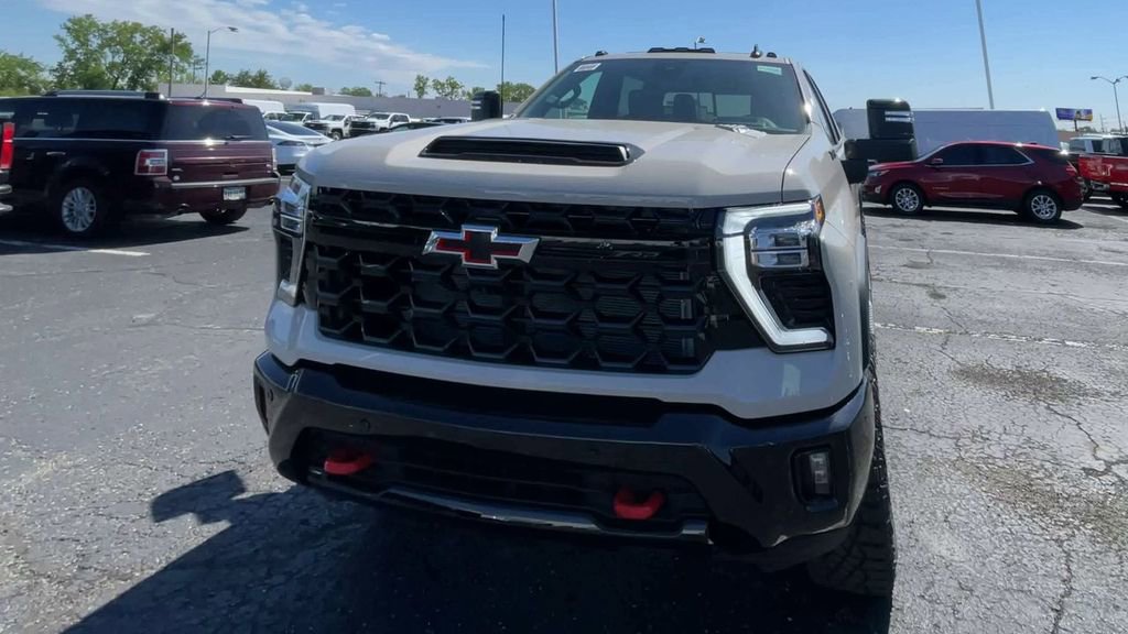 New 2026 Chevrolet Silverado 2500 ZR2 w/ LPO, Dark Essentials Package AWD/4WD image 5