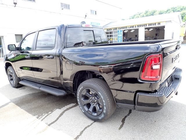 New 2026 RAM 1500 Express AWD/4WD image 3
