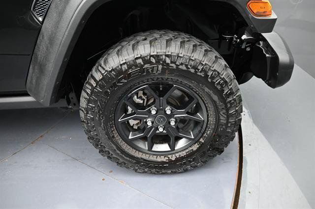 Used 2025 Jeep Wrangler Unlimited Sport AWD/4WD image 24