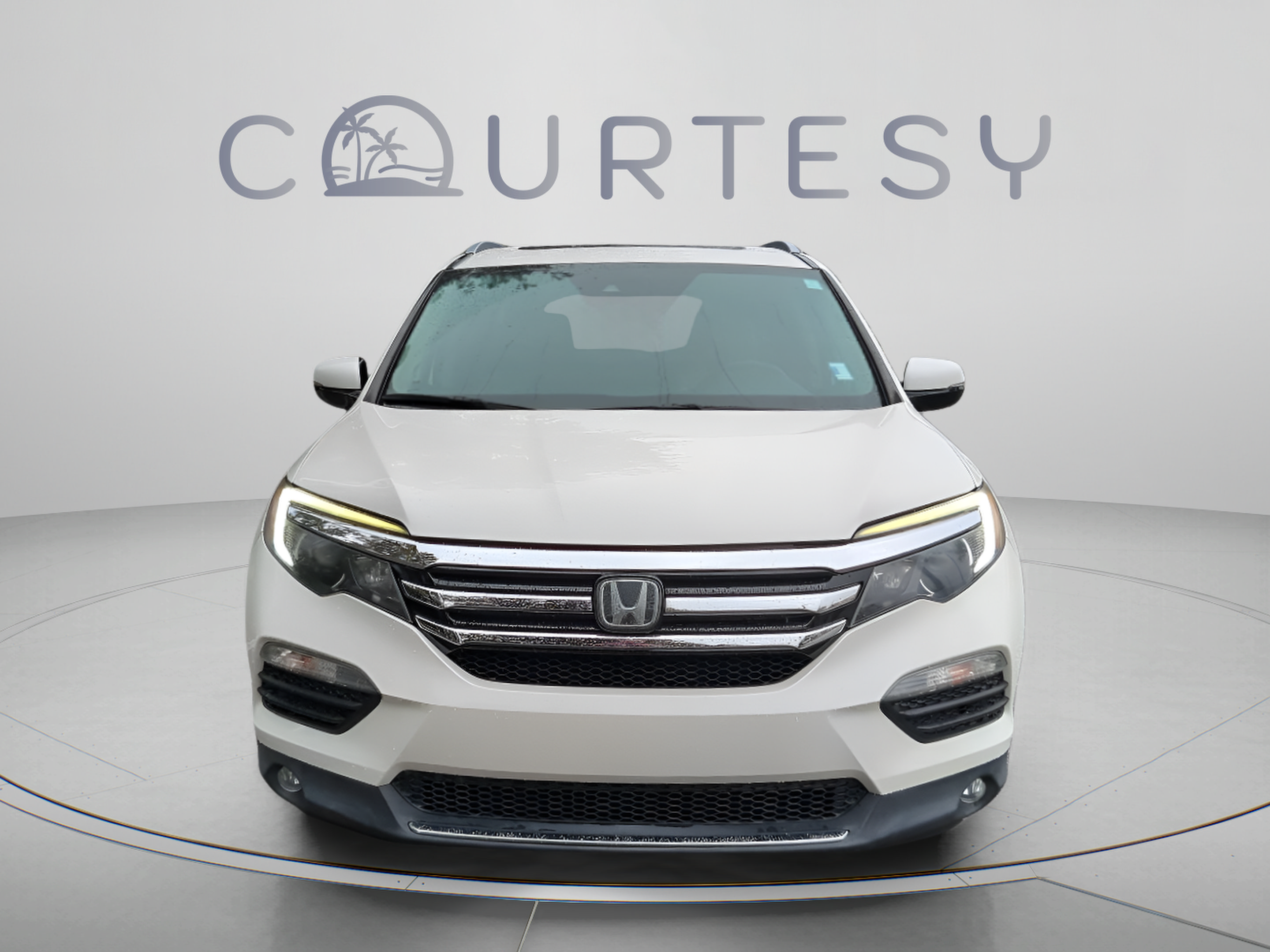 Used 2017 Honda Pilot Touring image 10
