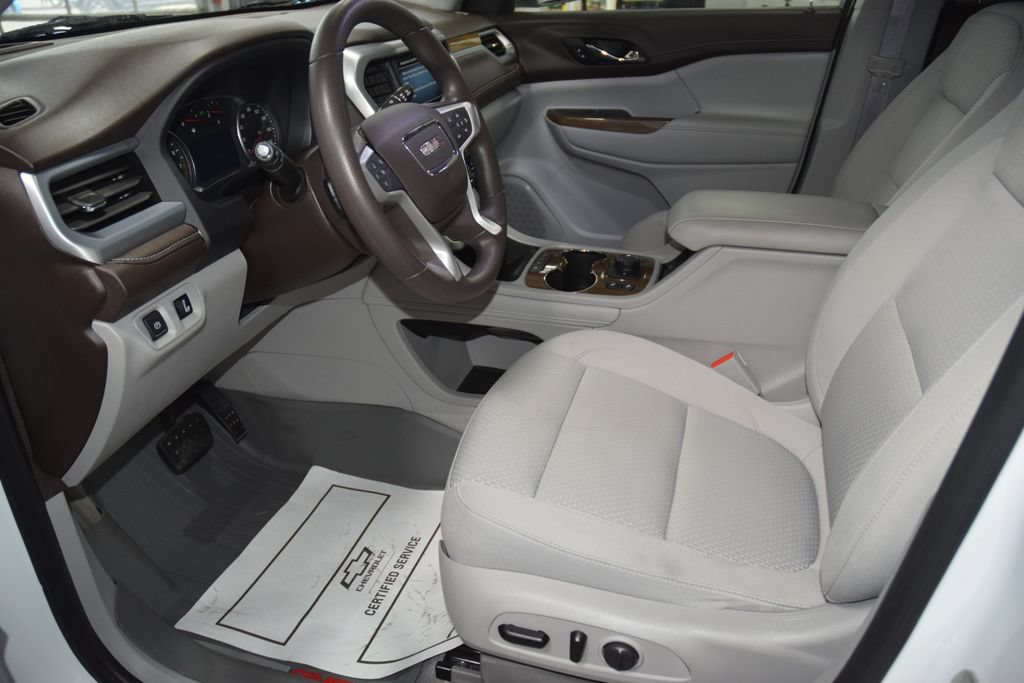 Used 2021 GMC Acadia SLE w/ Driver Convenience Package FWD image 38