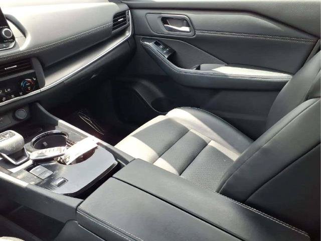 Certified 2024 Nissan Rogue SV w/ SV Premium Package FWD image 12