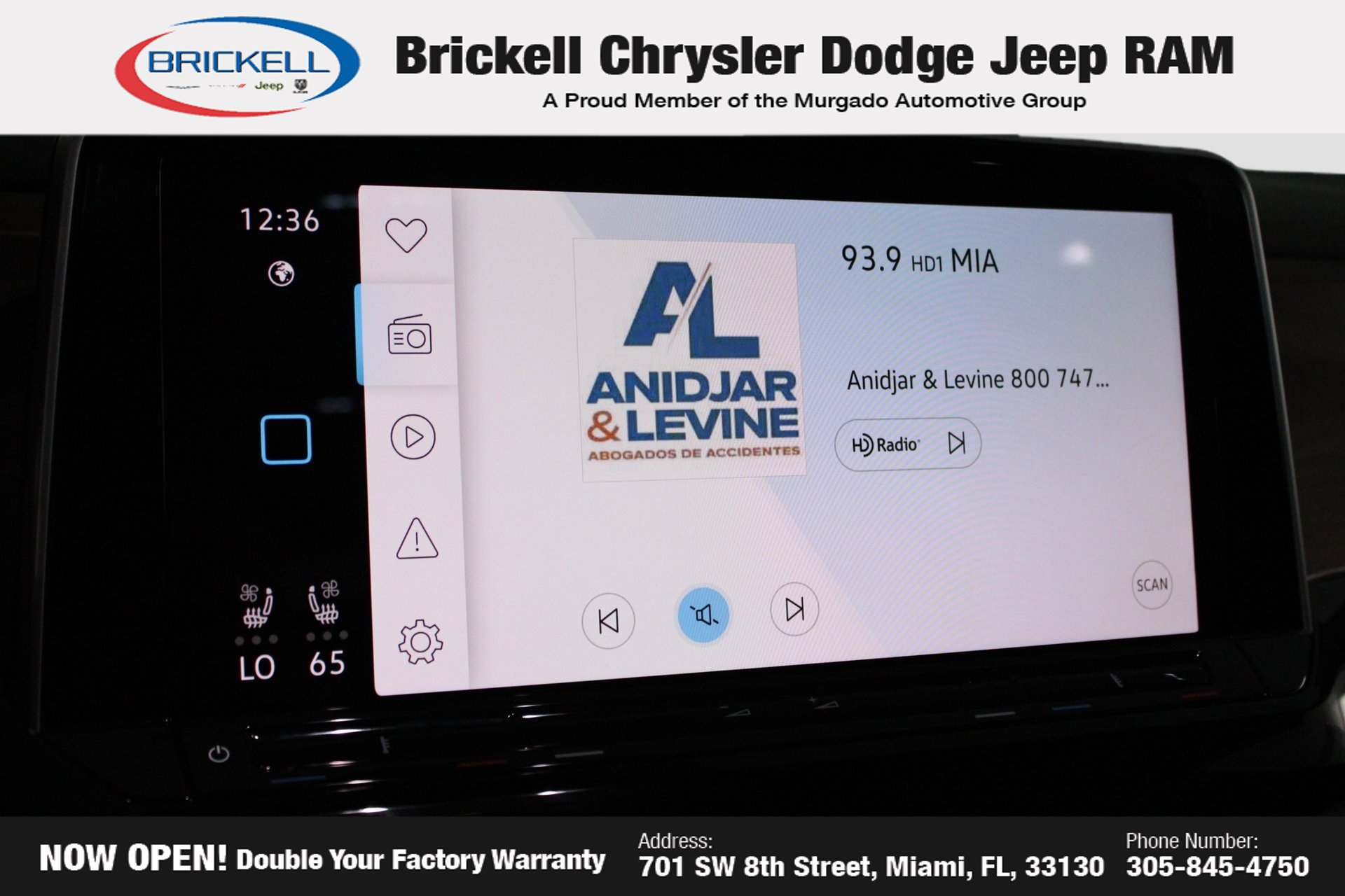 Used 2025 Volkswagen Atlas SE FWD image 30