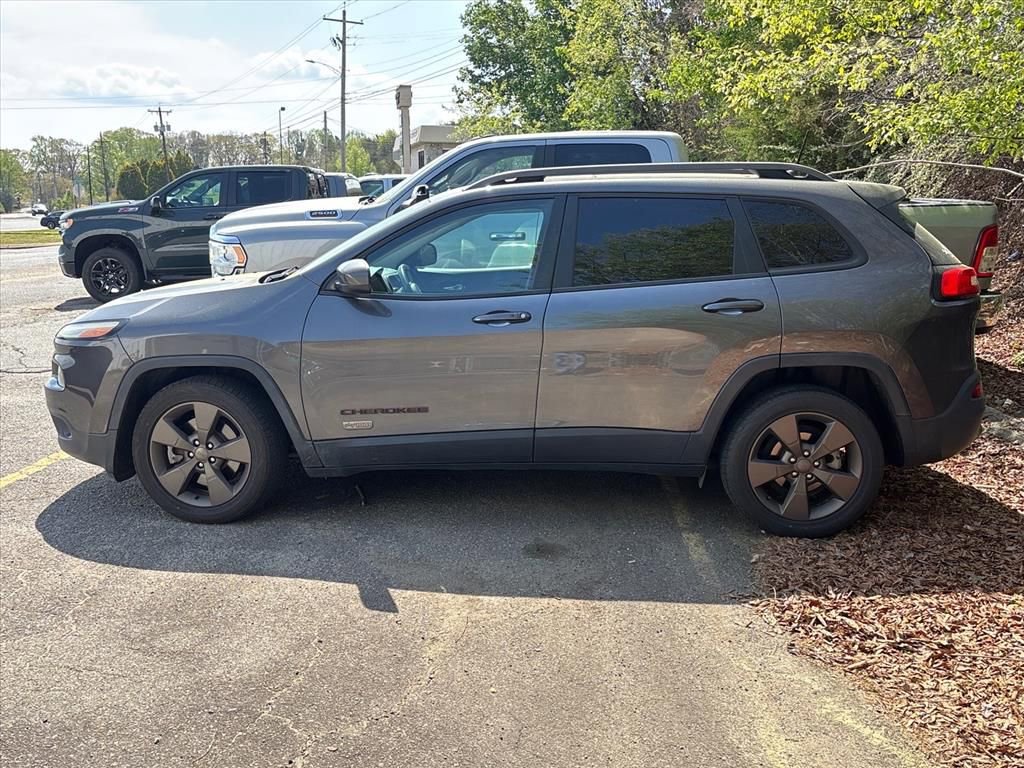 Used 2016 Jeep Cherokee 75th Anniversary image 12