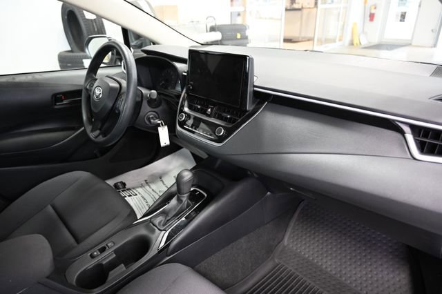 Used 2023 Toyota Corolla LE FWD image 12