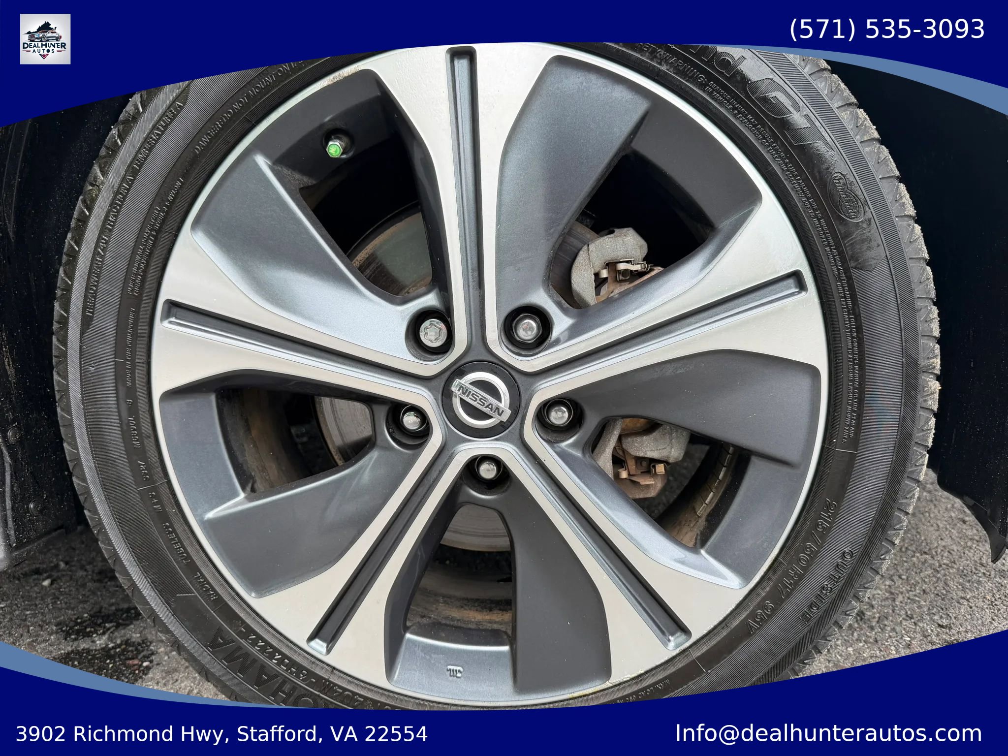 Used 2018 Nissan Leaf SV w/ SV Technology Package FWD image 6