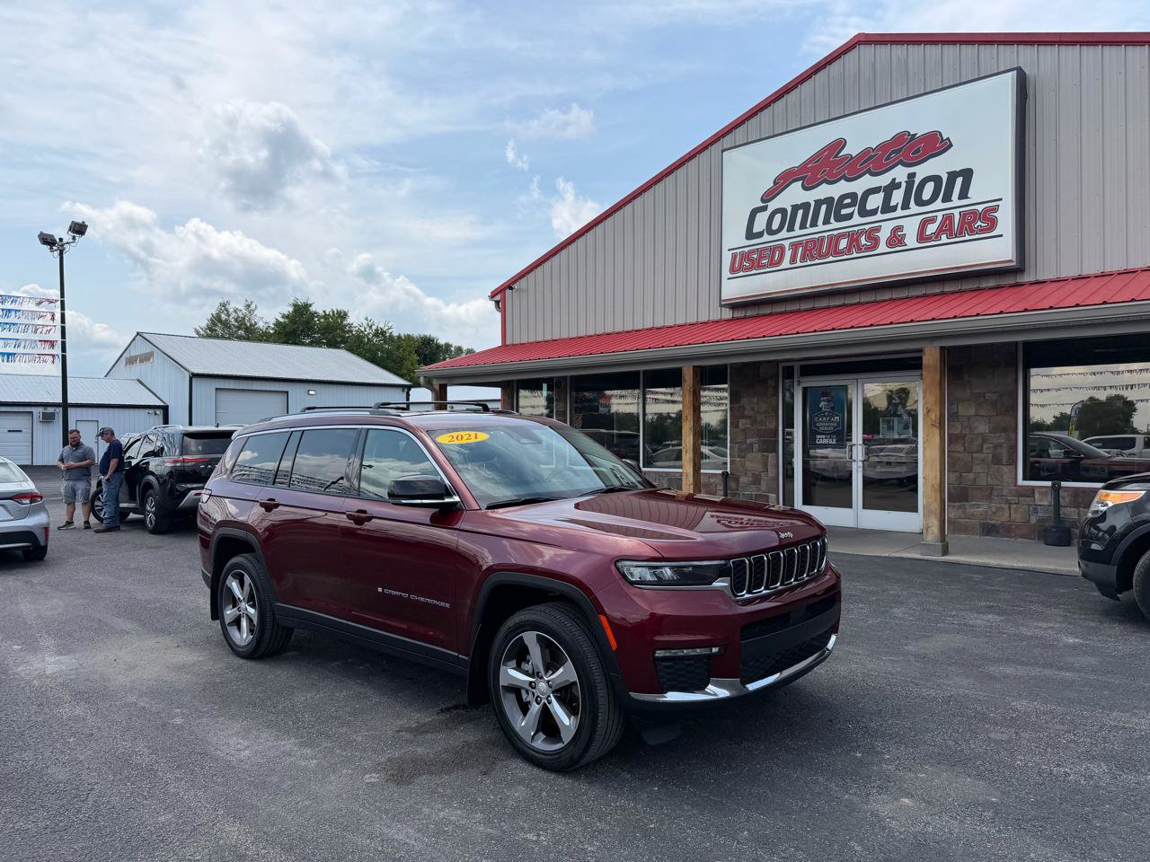 Used 2021 Jeep Grand Cherokee L Limited AWD/4WD image 2
