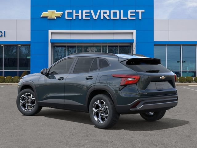 New 2026 Chevrolet Trax LT w/ LT Convenience Package FWD image 3