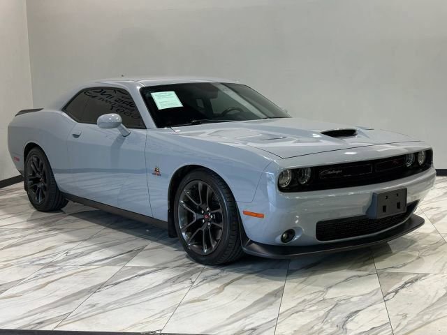 Used 2021 Dodge Challenger R/T Scat Pack RWD image 5