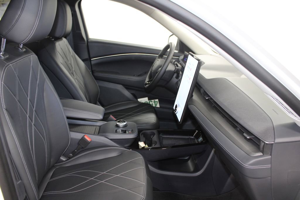 New 2024 Ford Mustang Mach-E Select w/ Comfort Package Lite image 24