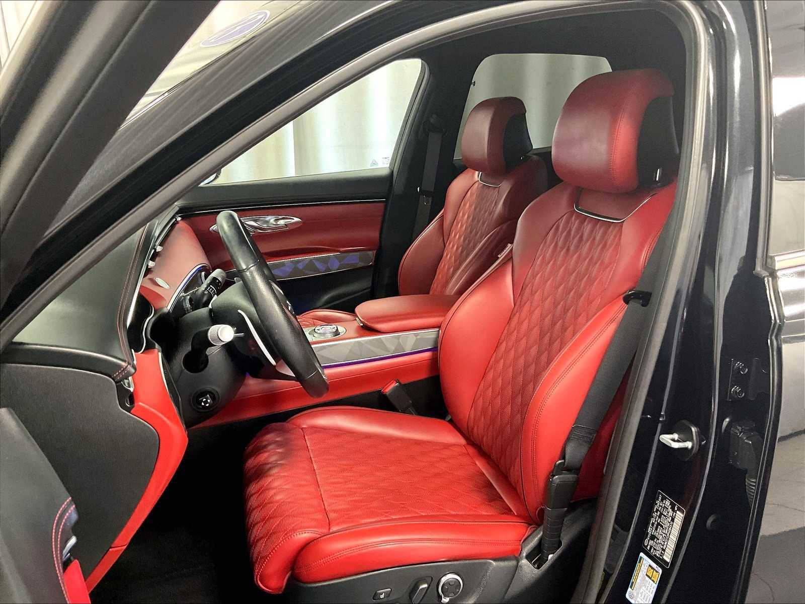 Used 2023 Genesis GV70 3.5T Sport w/ Sport Advanced Package image 10