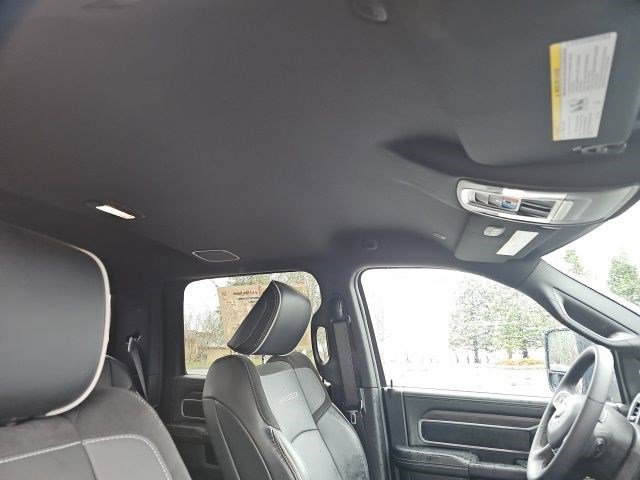 Used 2025 RAM 2500 Laramie image 12