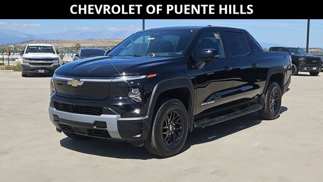 Used 2025 Chevrolet Silverado EV LT w/ LT Premium Package AWD/4WD image 1