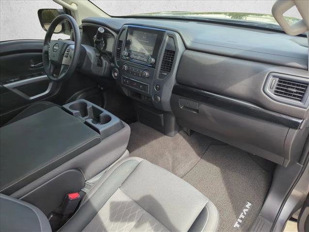 Used 2024 Nissan Titan SV image 20