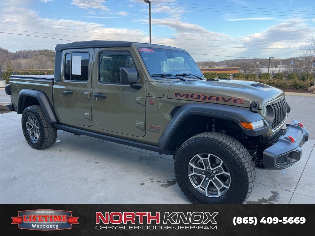 Used 2025 Jeep Gladiator Mojave w/ Convenience Group image 30