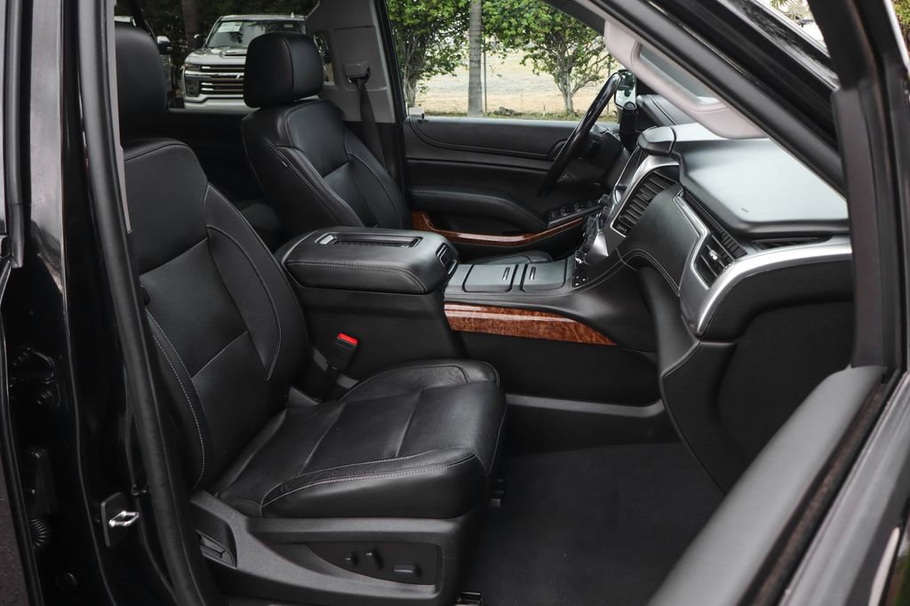 Used 2019 Chevrolet Suburban Premier image 56