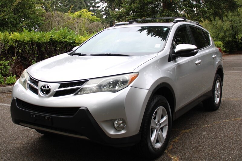 Used 2013 Toyota RAV4 XLE AWD/4WD image 1