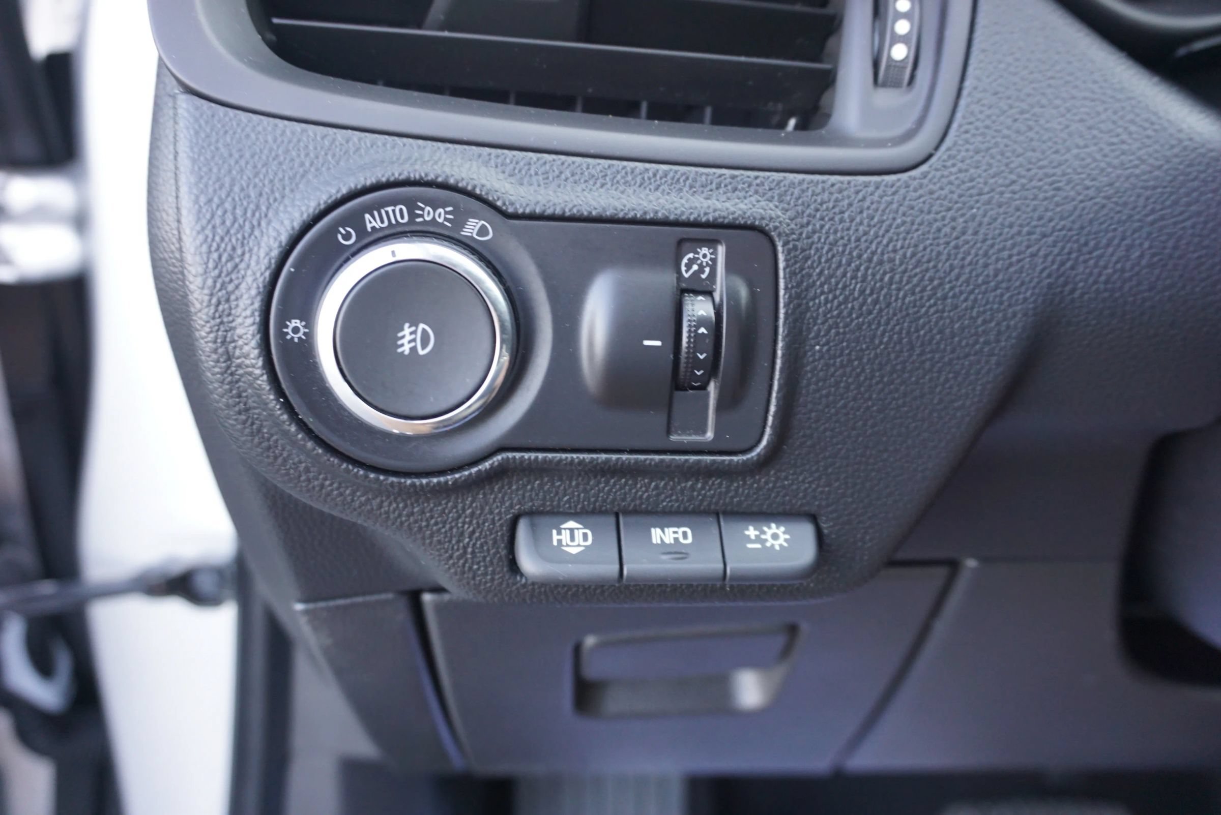 Used 2016 Buick Envision Premium AWD/4WD image 24