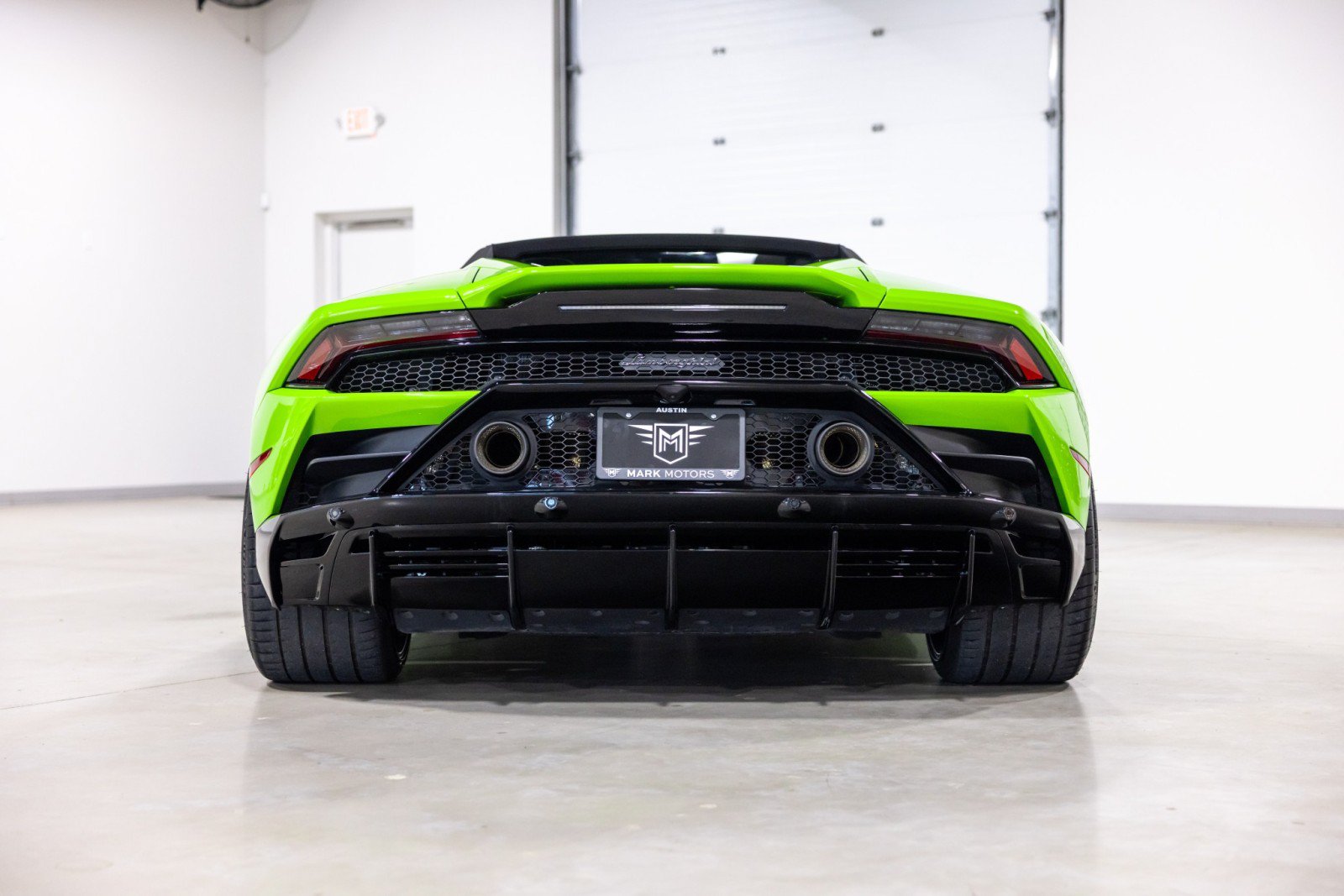 Used 2023 Lamborghini Huracan EVO AWD/4WD image 5