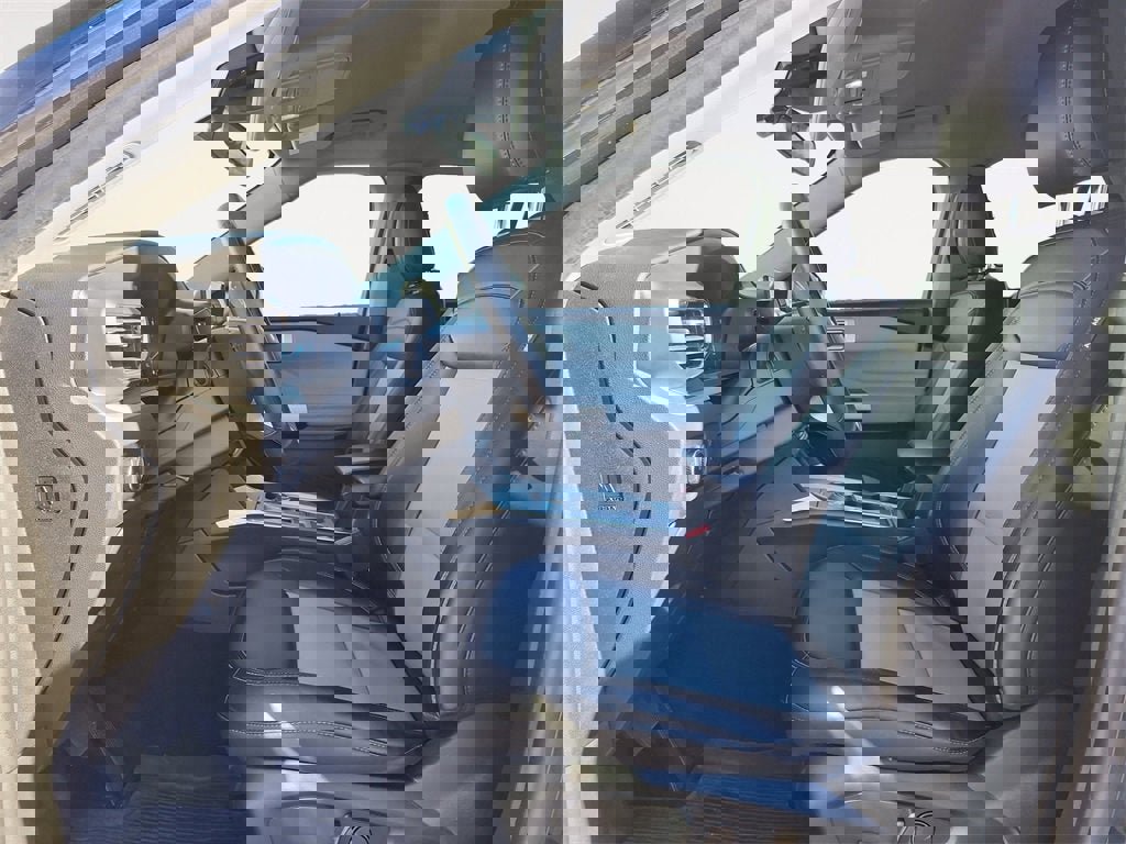 Used 2023 Ford Explorer XLT w/ Equipment Group 202A image 9