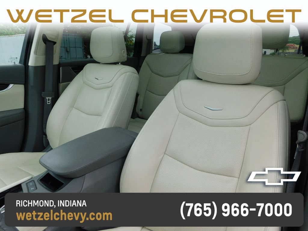 Used 2023 Cadillac XT6 Premium Luxury w/ Technology Package AWD/4WD image 16