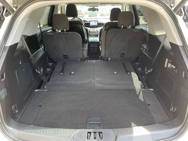 Certified 2020 Ford Explorer XLT w/ Comfort Package AWD/4WD image 40