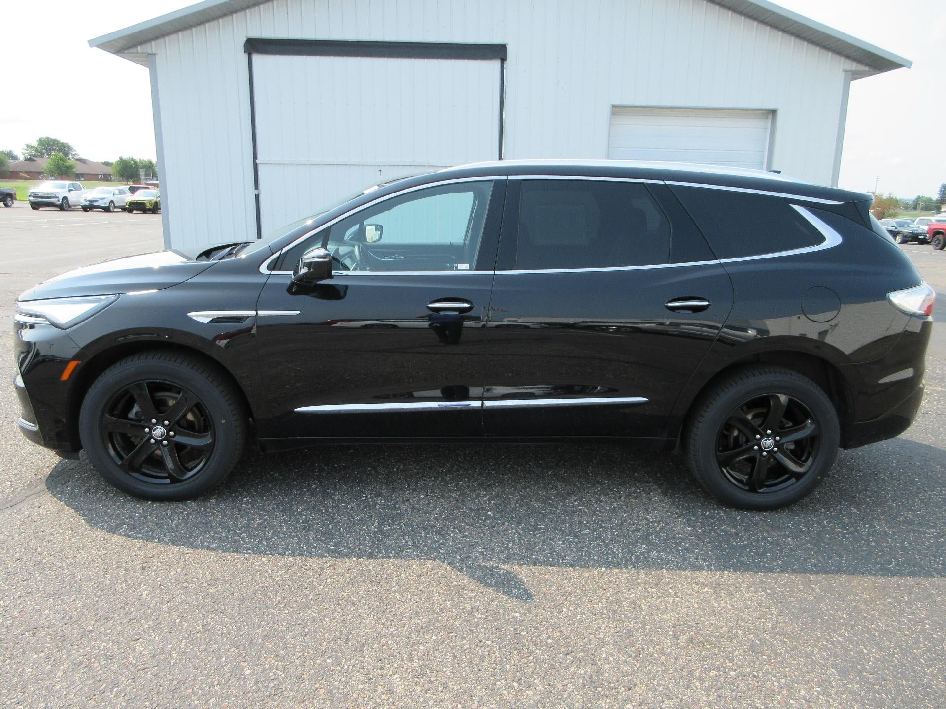 Certified 2024 Buick Enclave Essence w/ Experience Buick Package AWD/4WD image 8