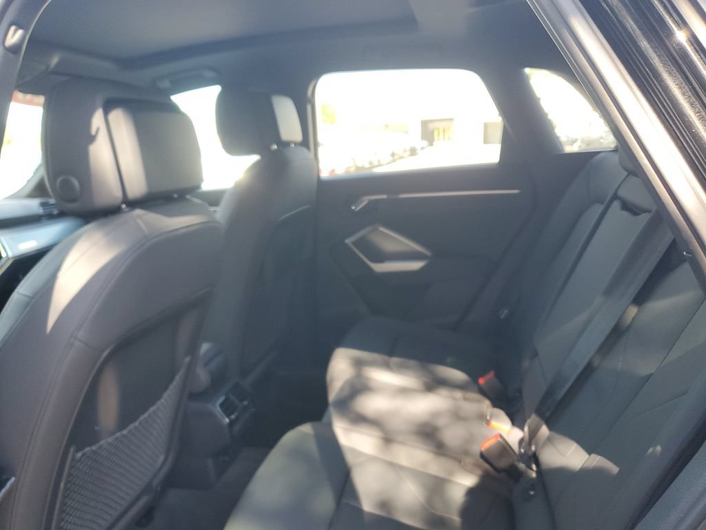 Used 2020 Audi Q3 2.0T Premium Plus AWD/4WD image 17
