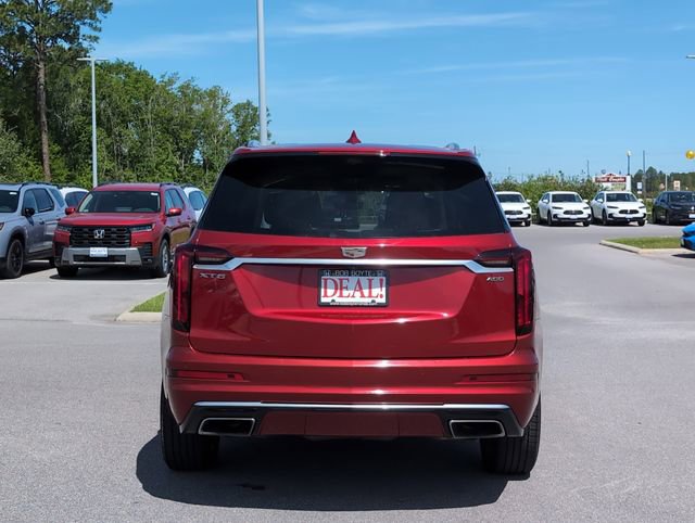 Used 2022 Cadillac XT6 Premium Luxury w/ Technology Package image 4