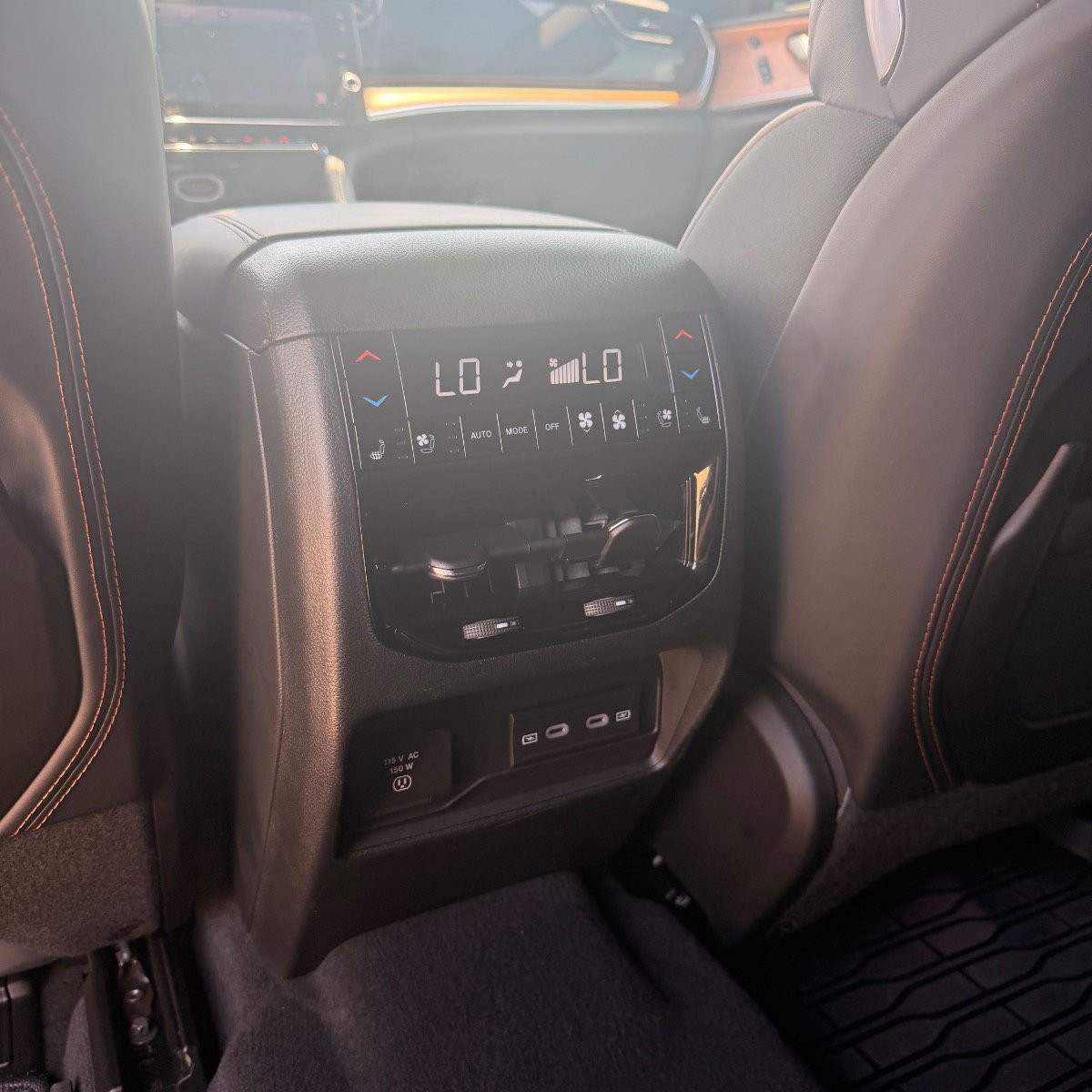 Used 2026 Jeep Grand Cherokee L Summit w/ Obsidian Package AWD/4WD image 26