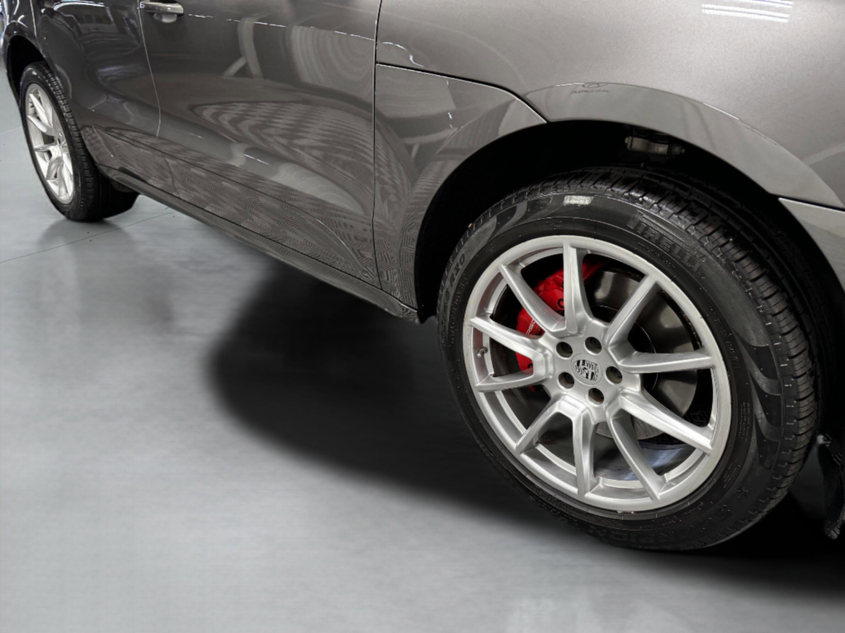 Used 2016 Porsche Macan Turbo image 75