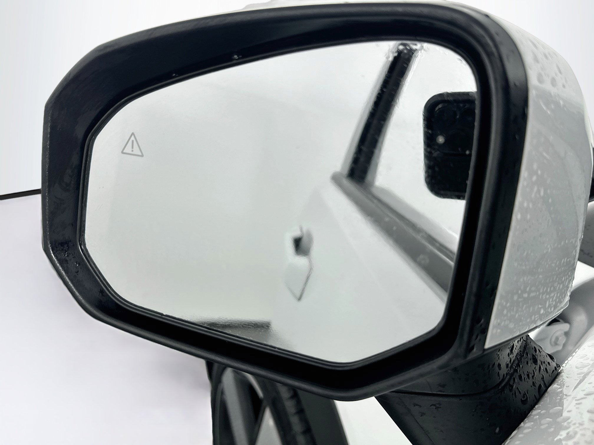 Used 2025 Hyundai Santa Fe Limited FWD image 16