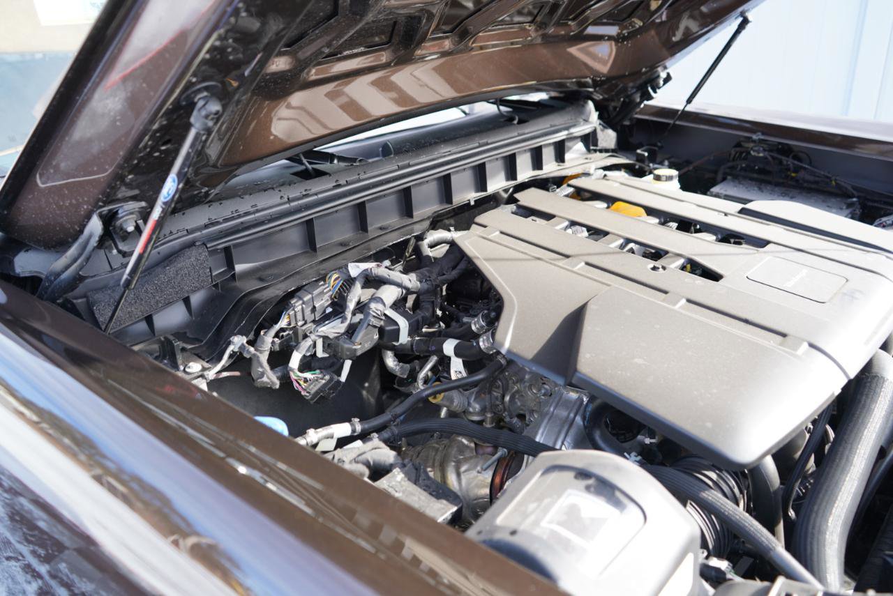 Used 2025 Ford Bronco Badlands image 97