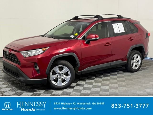 Used 2020 Toyota RAV4 XLE FWD image 1