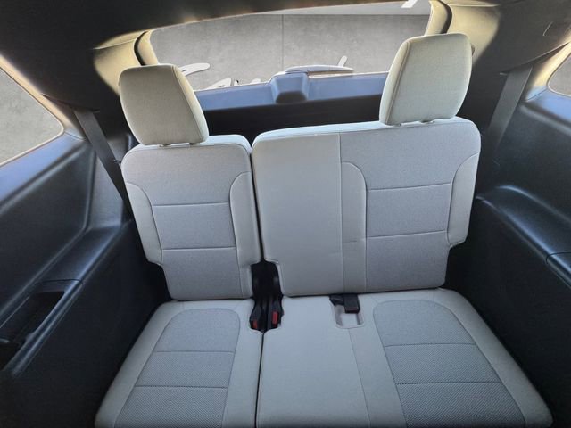 Used 2023 Chevrolet Traverse LS w/ Safety Package image 22