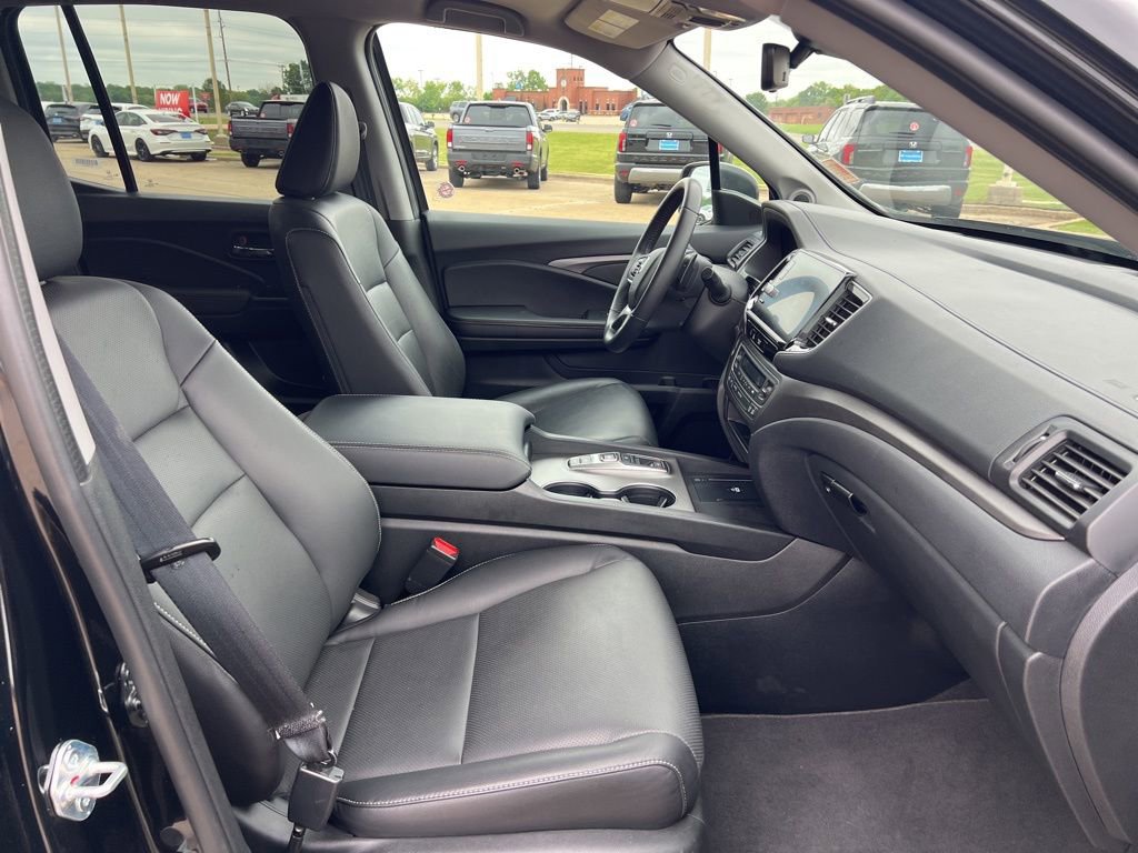 Certified 2025 Honda Ridgeline RTL image 21