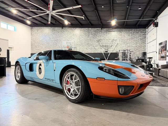 Used 2006 Ford GT RWD image 91