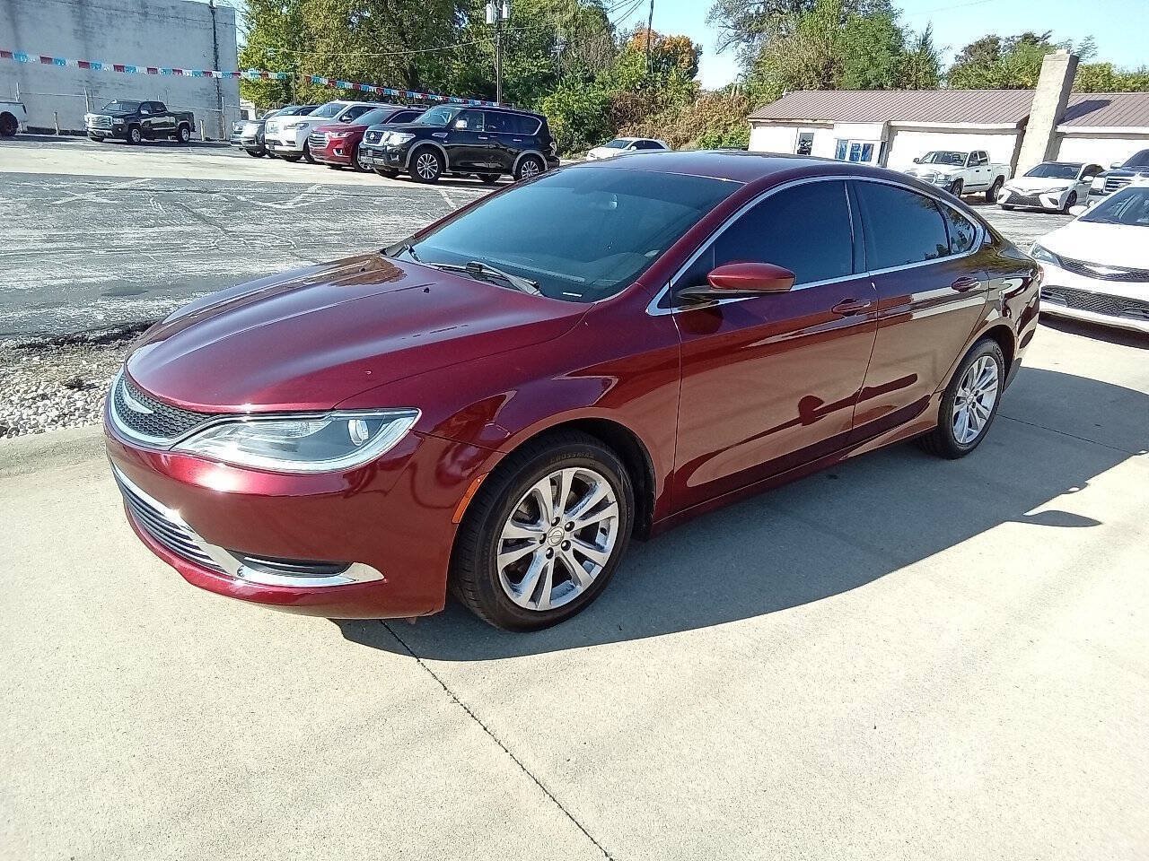 Used 2015 Chrysler 200 Limited FWD image 1
