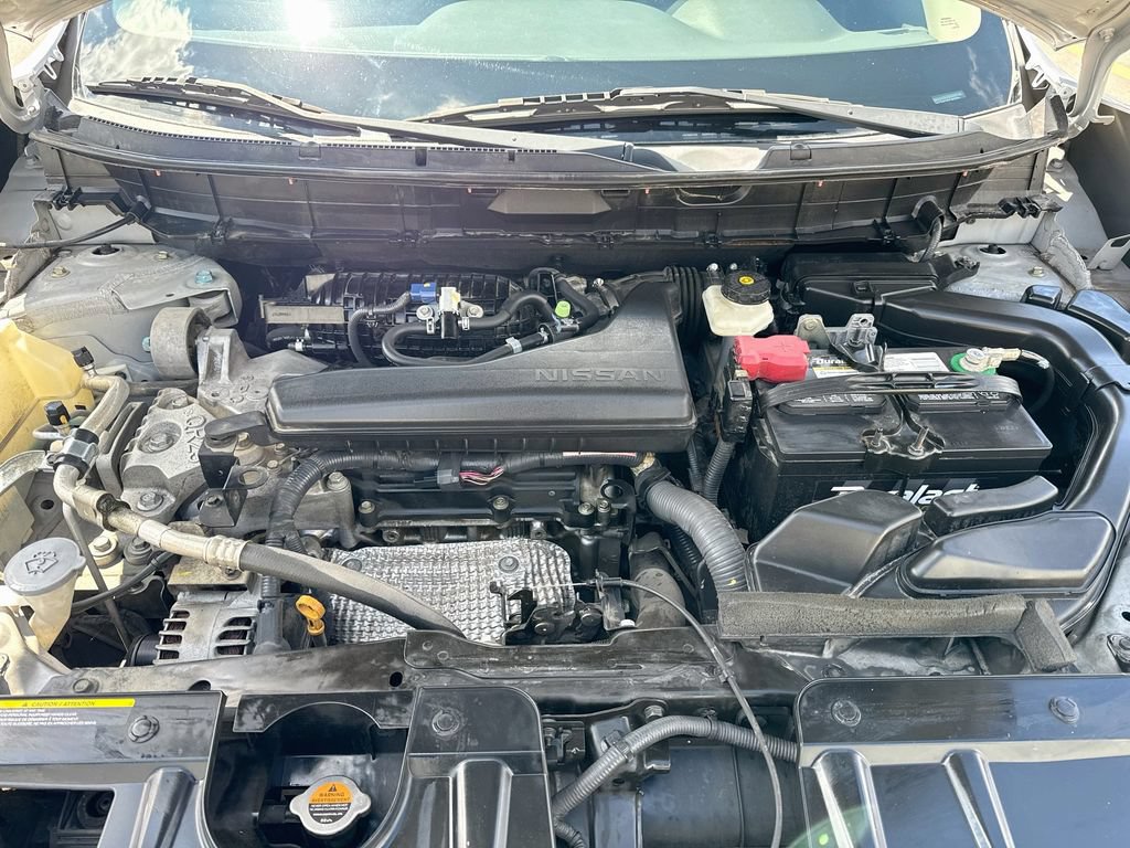 Used 2014 Nissan Rogue SV FWD image 37