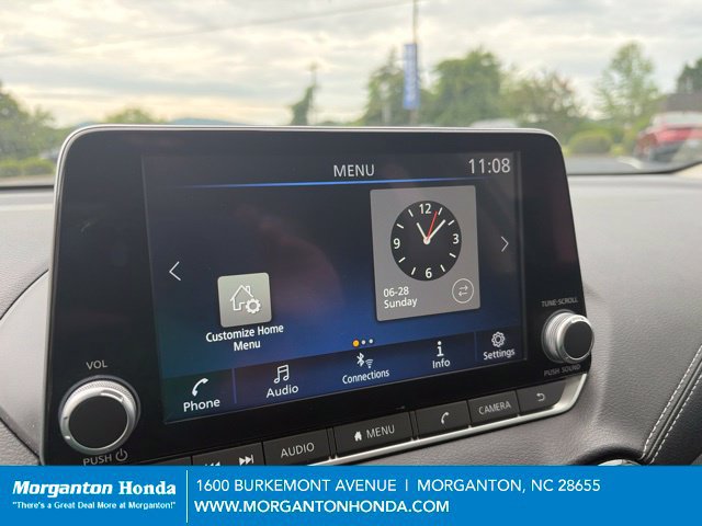 Used 2024 Nissan Sentra SV FWD image 19