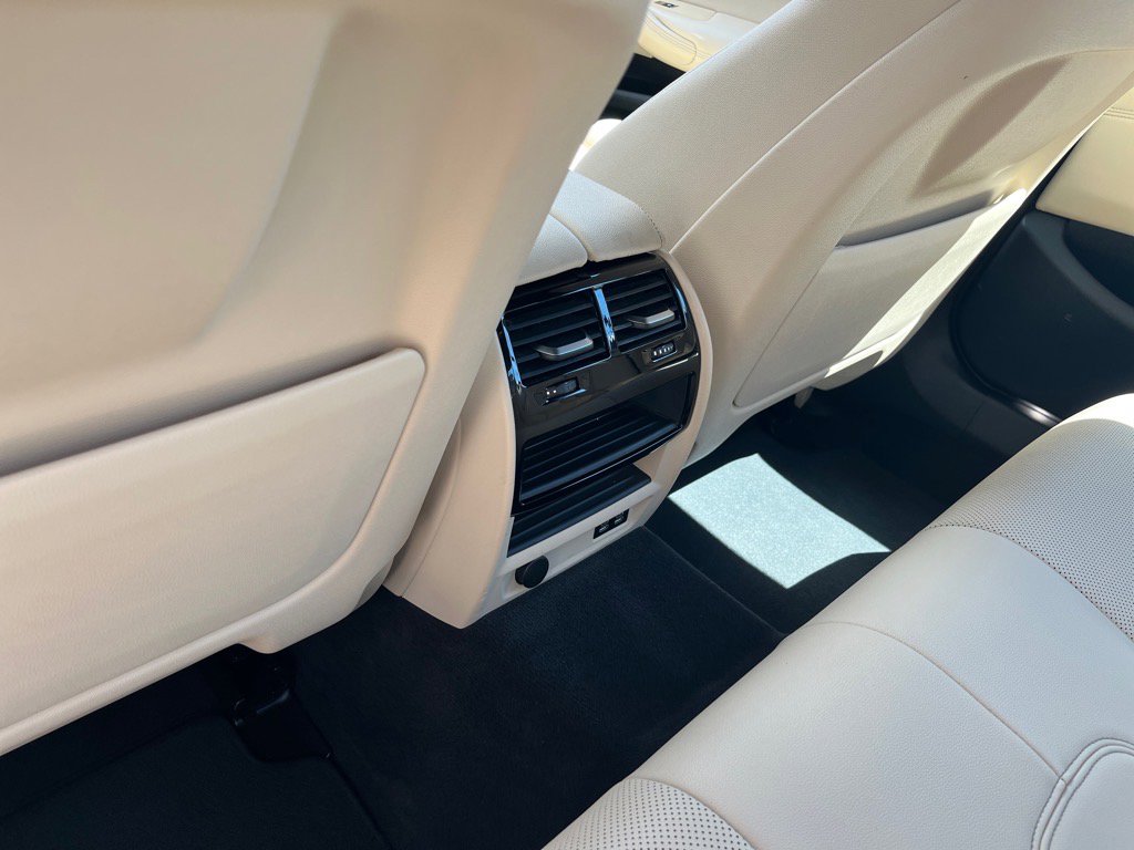 Used 2021 BMW 530i xDrive w/ Convenience Package image 36