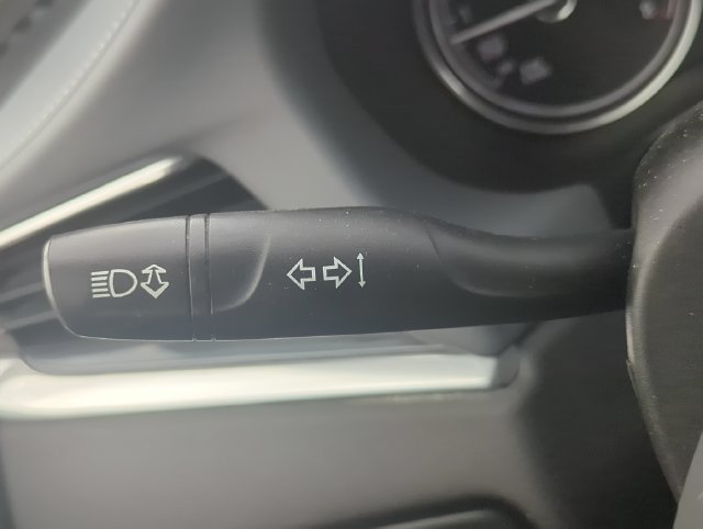 Used 2021 Buick Enclave Essence FWD image 31