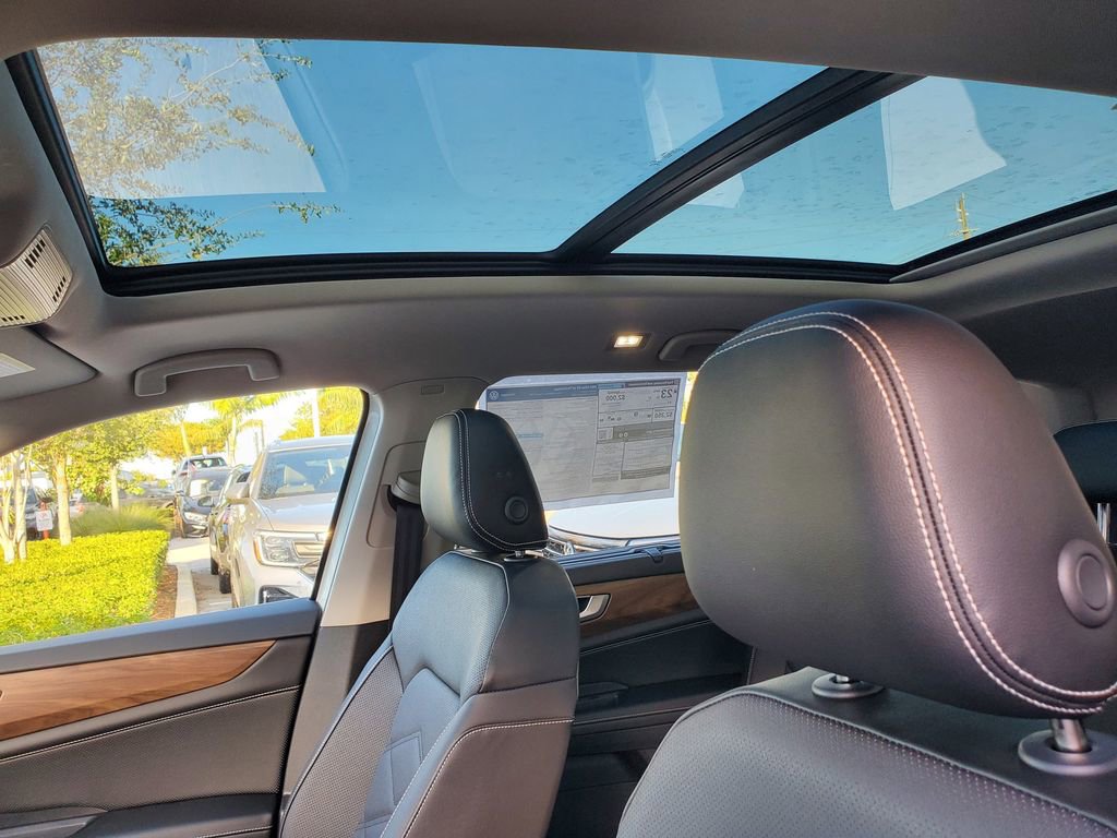 New 2026 Volkswagen Atlas SE FWD image 8