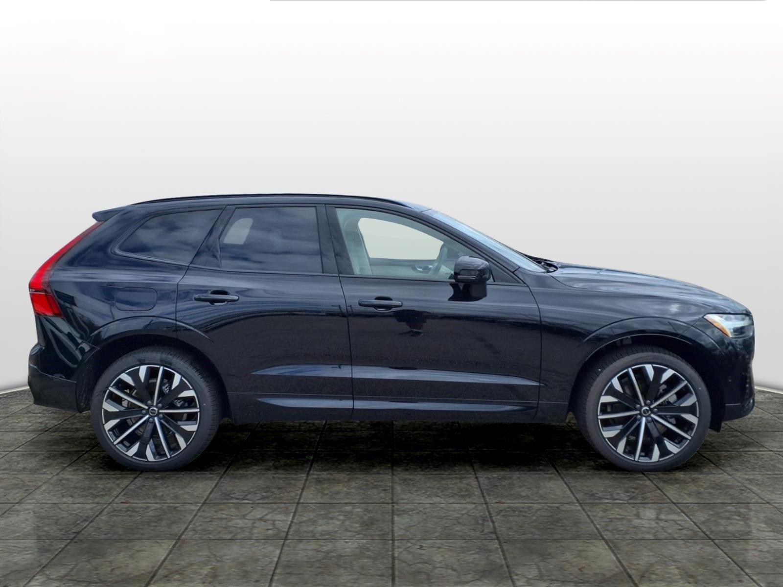 New 2026 Volvo XC60 T8 Ultra w/ Protection Package Premier AWD/4WD image 2