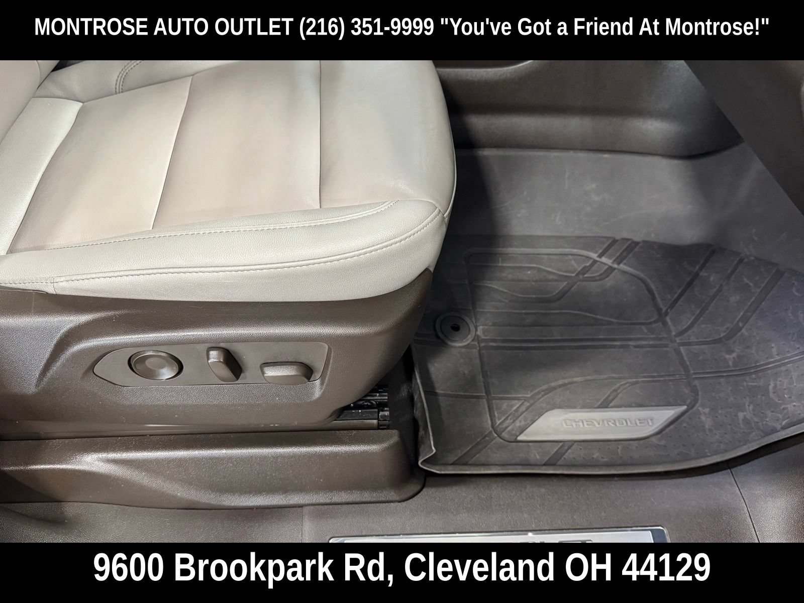 Used 2022 Chevrolet Tahoe Z71 w/ Z71 Off-Road Package AWD/4WD image 50